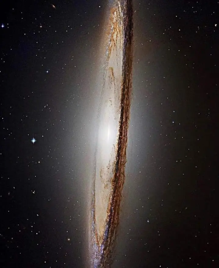 Stunning View Of The Sombrero Galaxy - Earth In Web